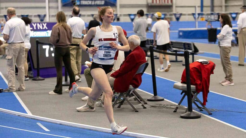 CSB’s Smith repeats as indoor national champion in both the 3,000 and 5,000-meter runs