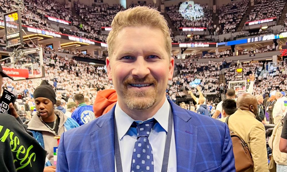 As team orthopedic surgeon, SJU graduate has front row seat for Timberwolves’ playoff run